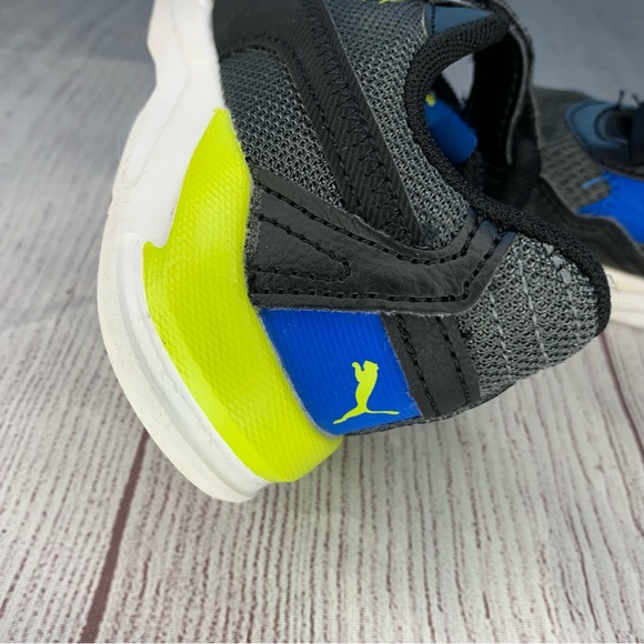 PUMA toddler shoes size 8 - Picture 3 of 10